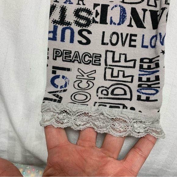 🆕 Gray Word BFF Pattern Elastic Waist Pull On Legging Pants Size Medium 10/12 - Picture 5 of 11